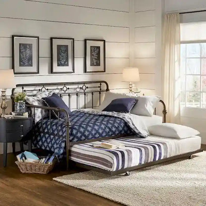 Darren Bronze Metal Full (approx. 137 × 191 cm mattress) Daybed